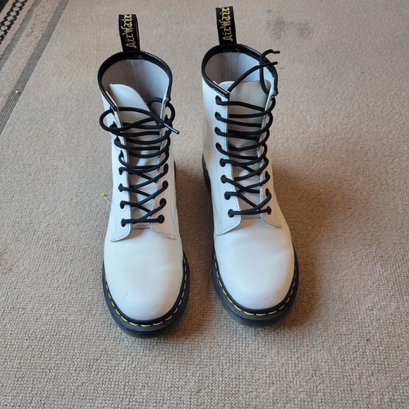 doc martens women's size 9 boots color white EXCELLENT CONDITION - Picture 1 of 11